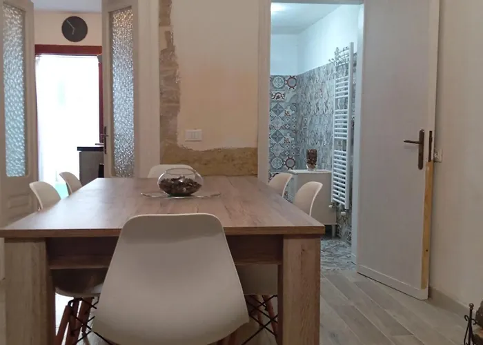 Vakantiehuis Lapis Domus *